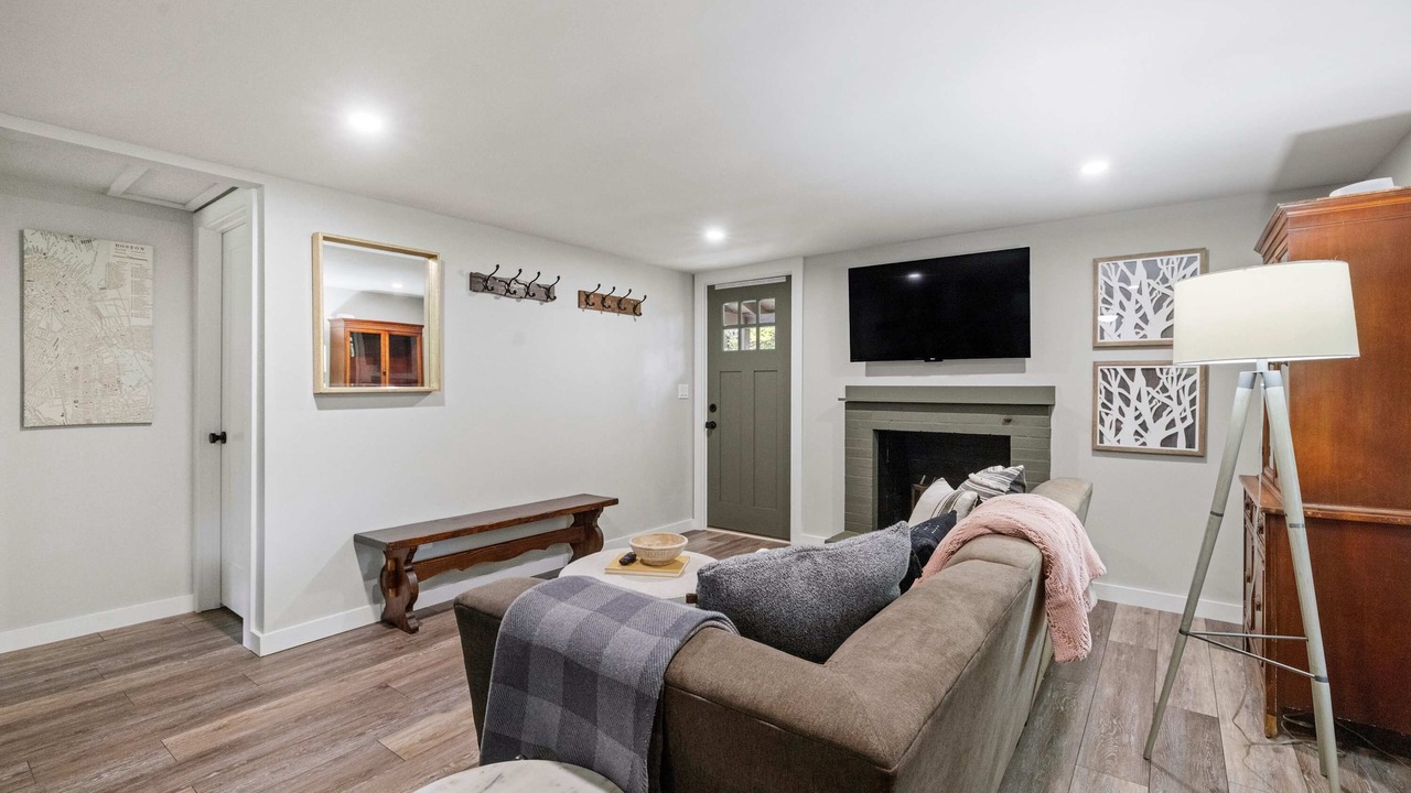 Photo of Livingroom in Bradford