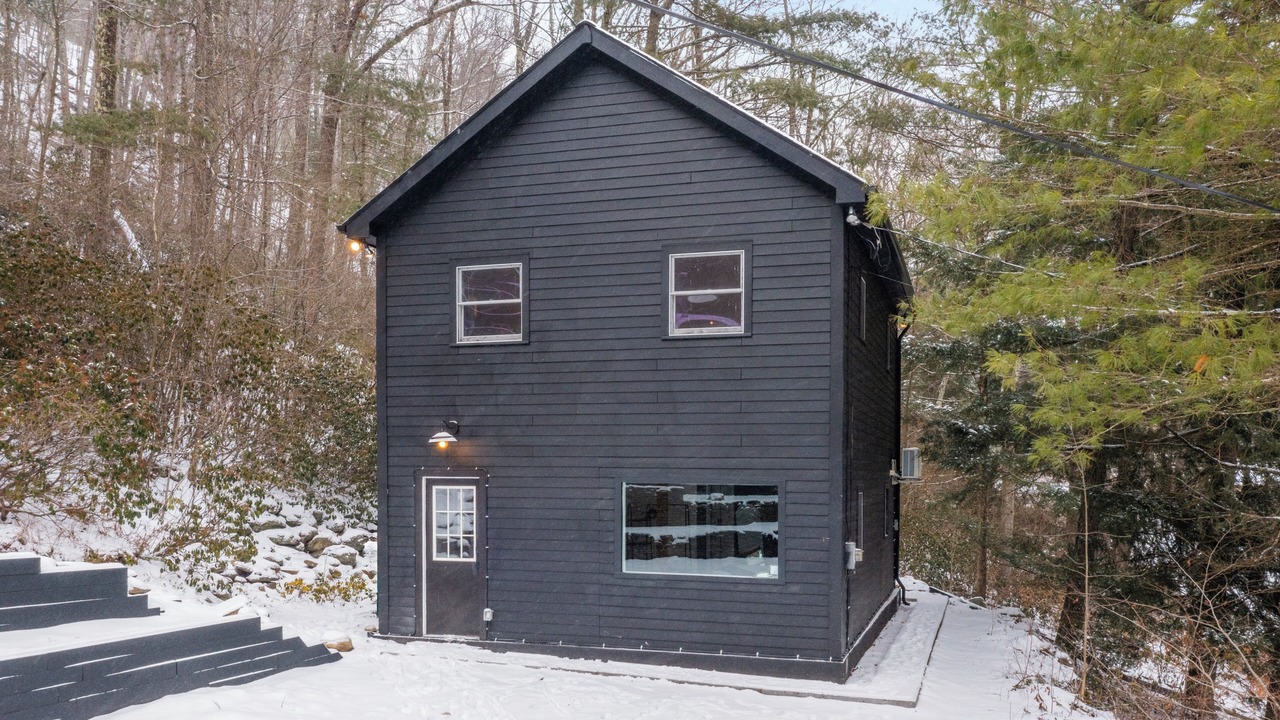 Photo of Outdoor in Hillsdale