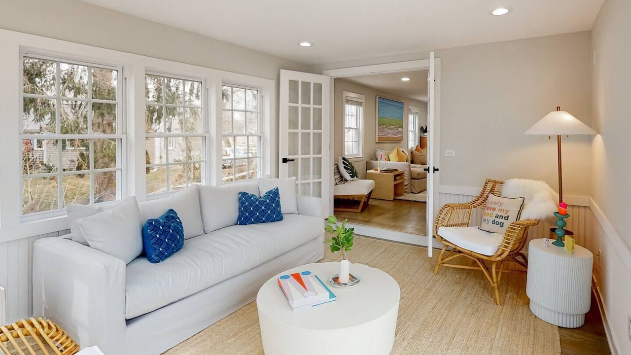 Photo of Livingroom in Hyannis