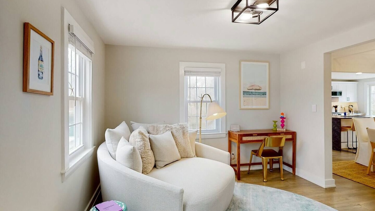 Photo of Livingroom in Hyannis