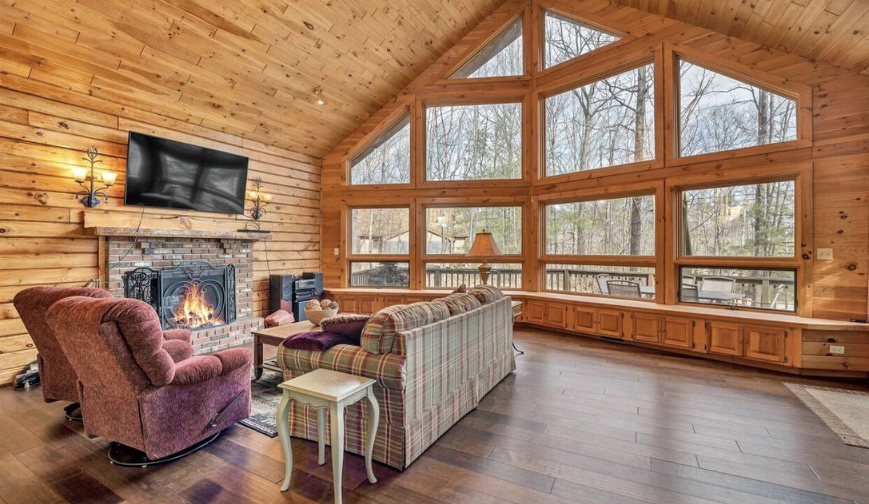Photo of Livingroom in Moultonborough