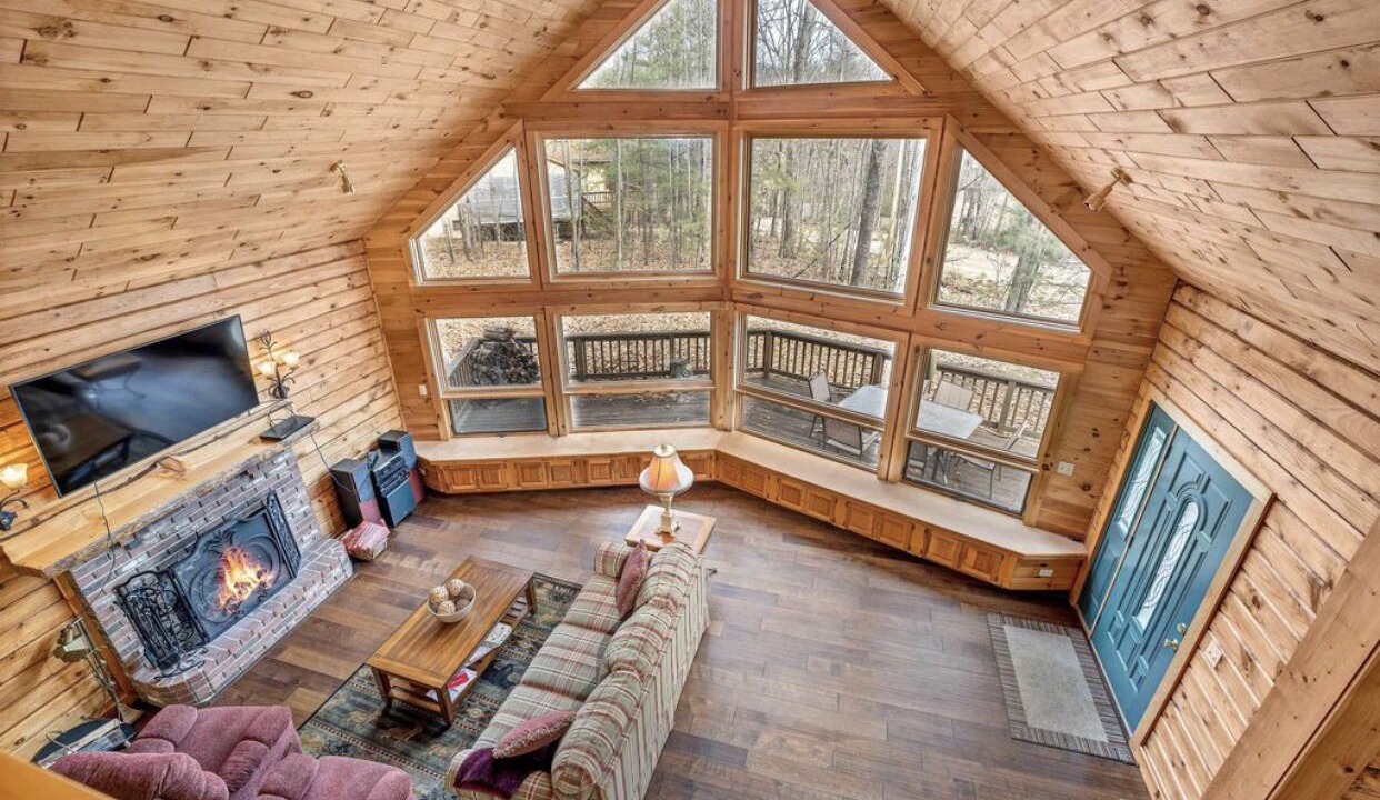 Photo of Livingroom in Moultonborough