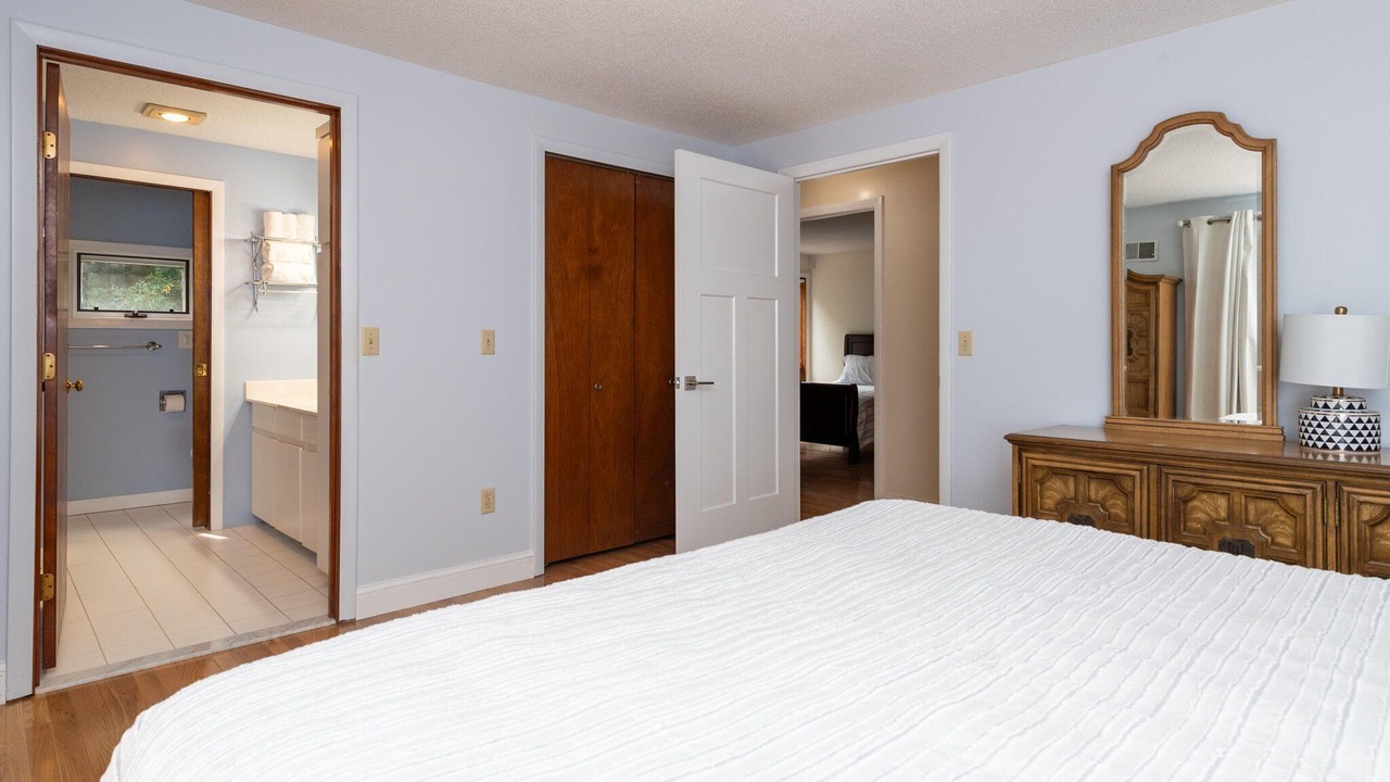 Photo of Bedroom in Cotuit