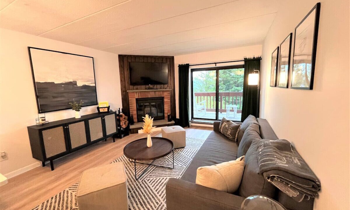 Photo of Livingroom in West Dover