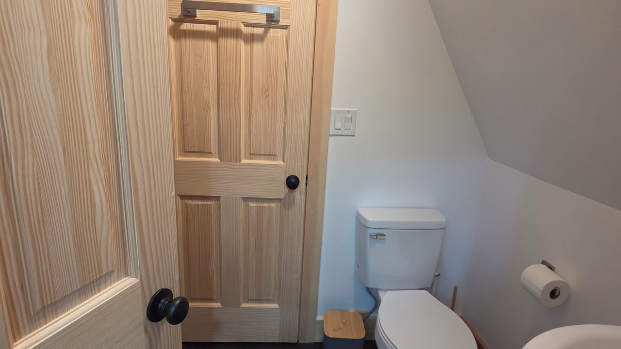 Photo of Bathroom in Silver Lake