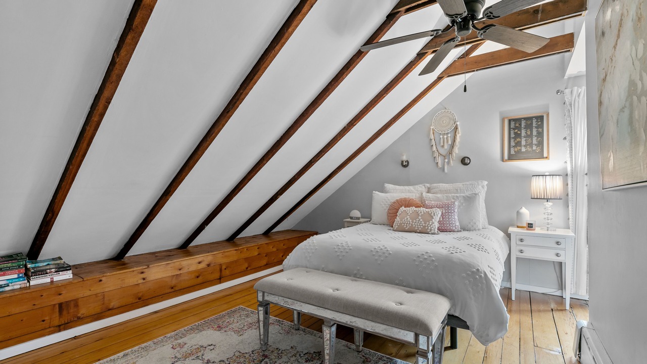 Photo of Bedroom in The Point