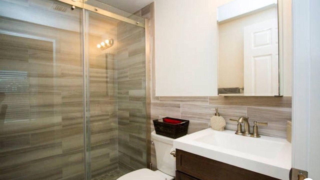 Photo of Bathroom in Pipes Cove