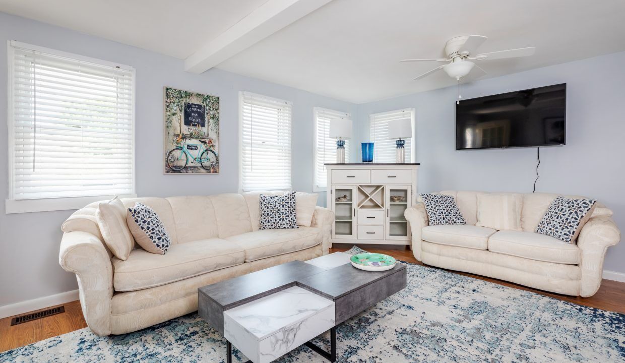 Photo of Livingroom in Hampton