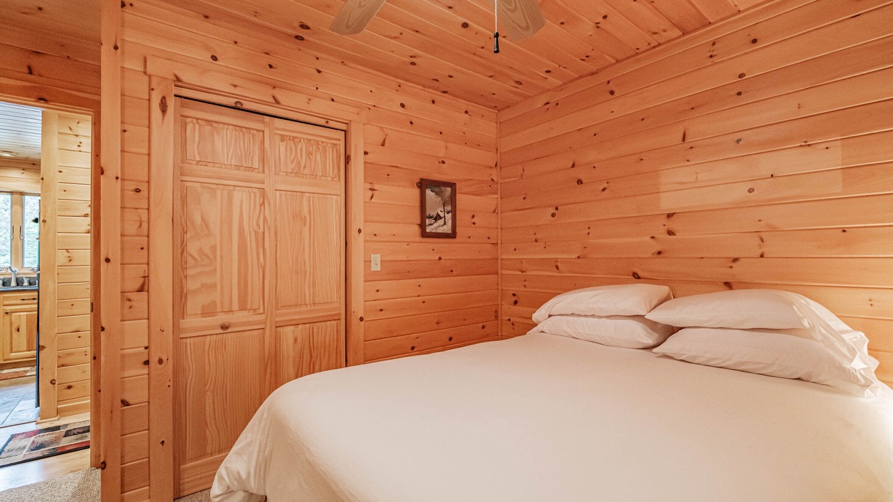Photo of Bedroom in Greenwood