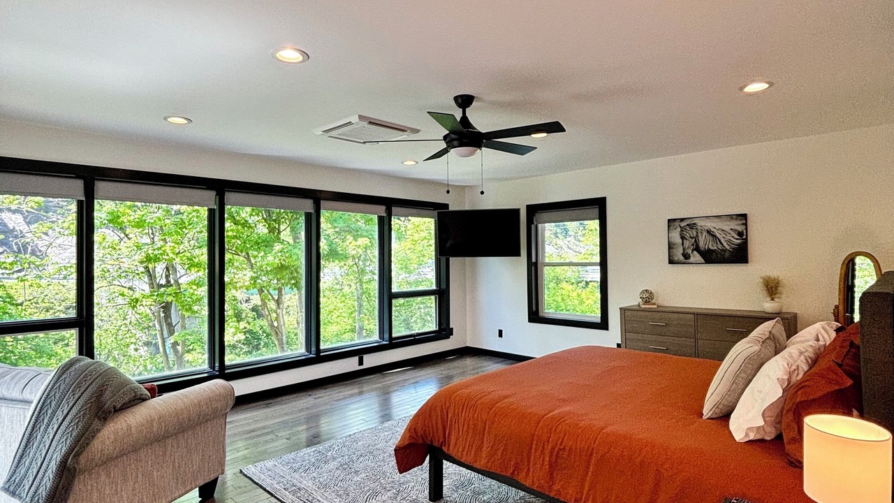 Photo of Bedroom in Mount Marion