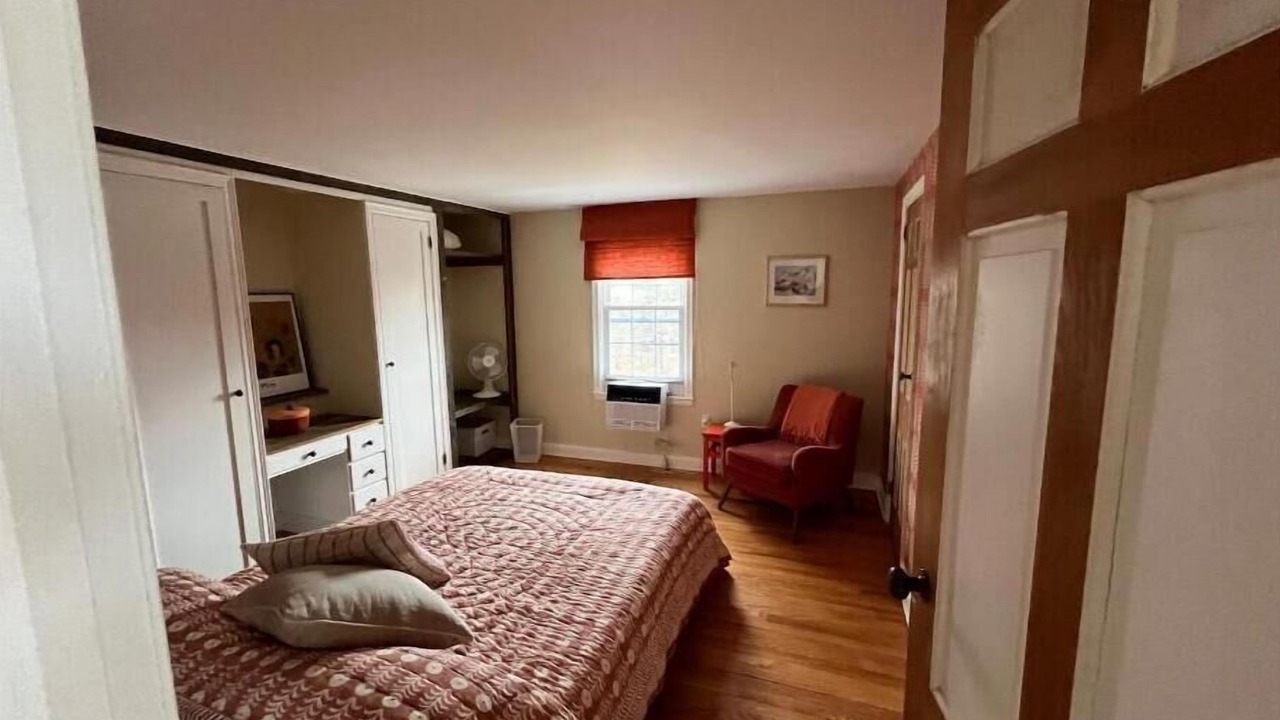 Photo of Bedroom in Goshen