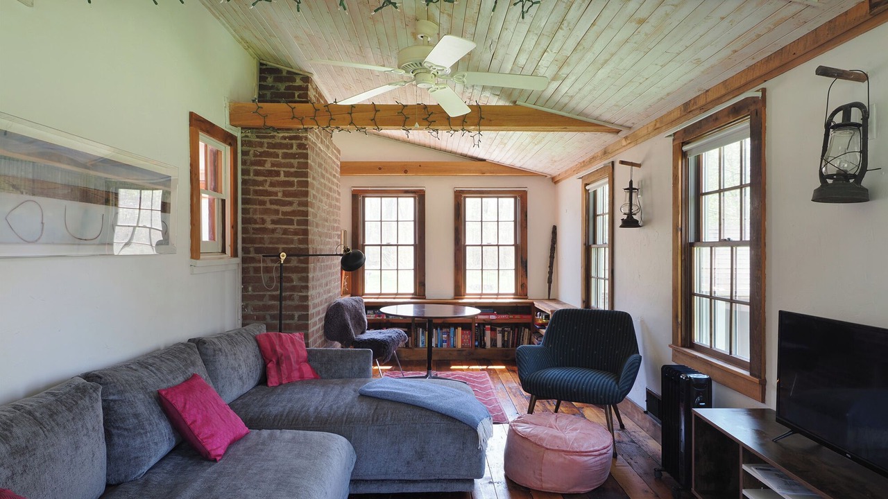 Photo of Livingroom in Goshen