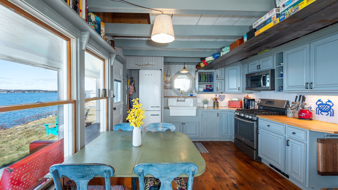 Photo of Kitchen in Mid-Coast and Islands