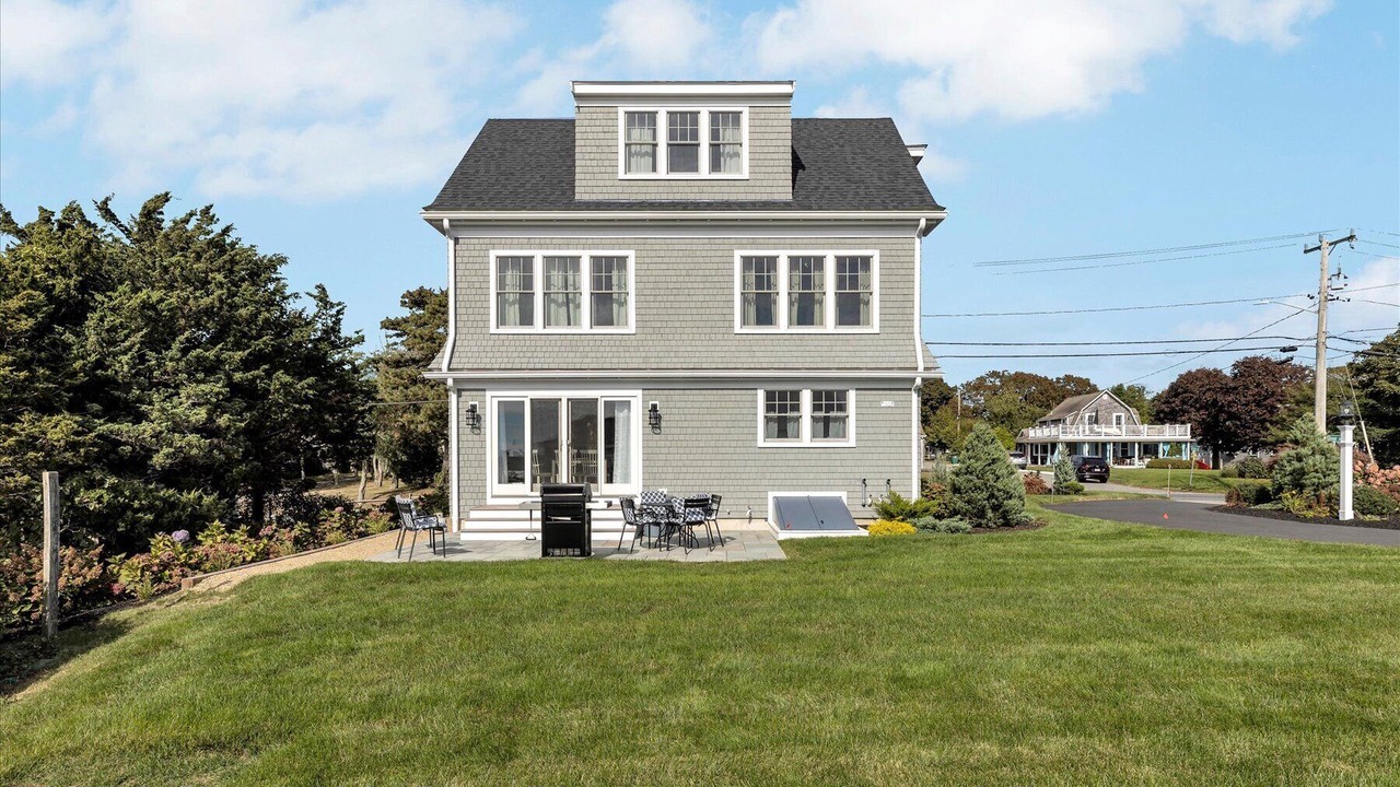Photo of Others in West Yarmouth