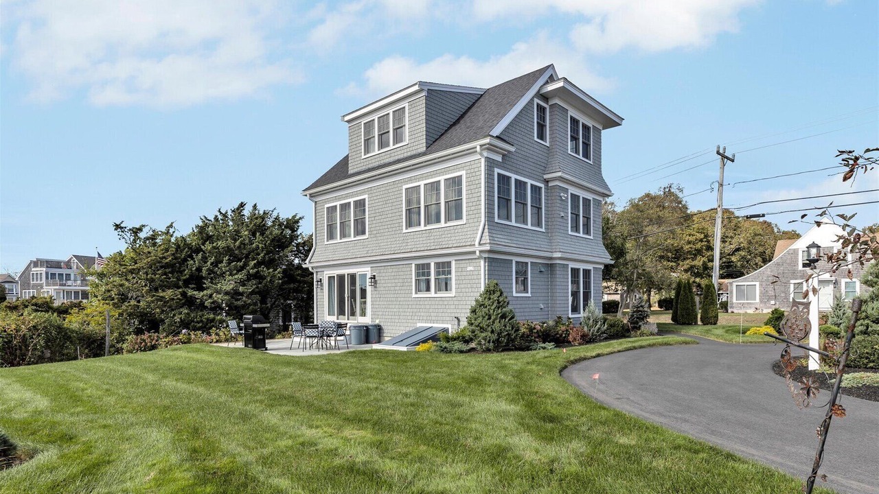 Photo of Others in West Yarmouth