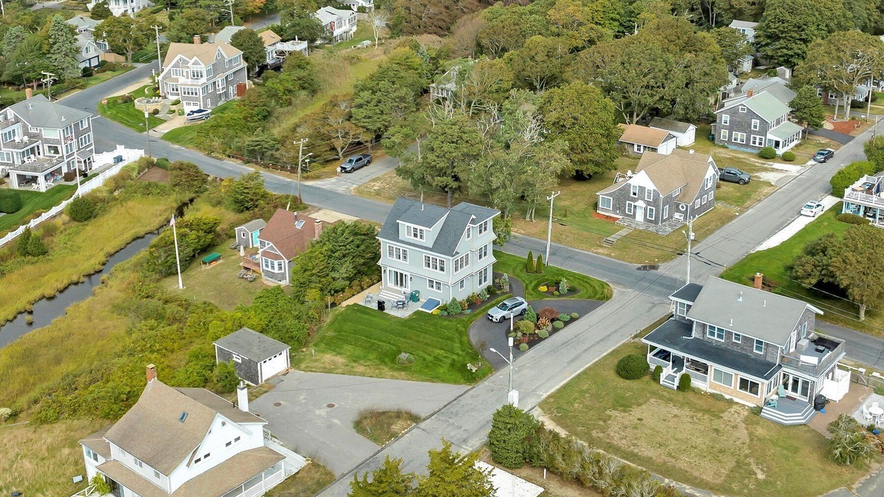 Photo of Others in West Yarmouth