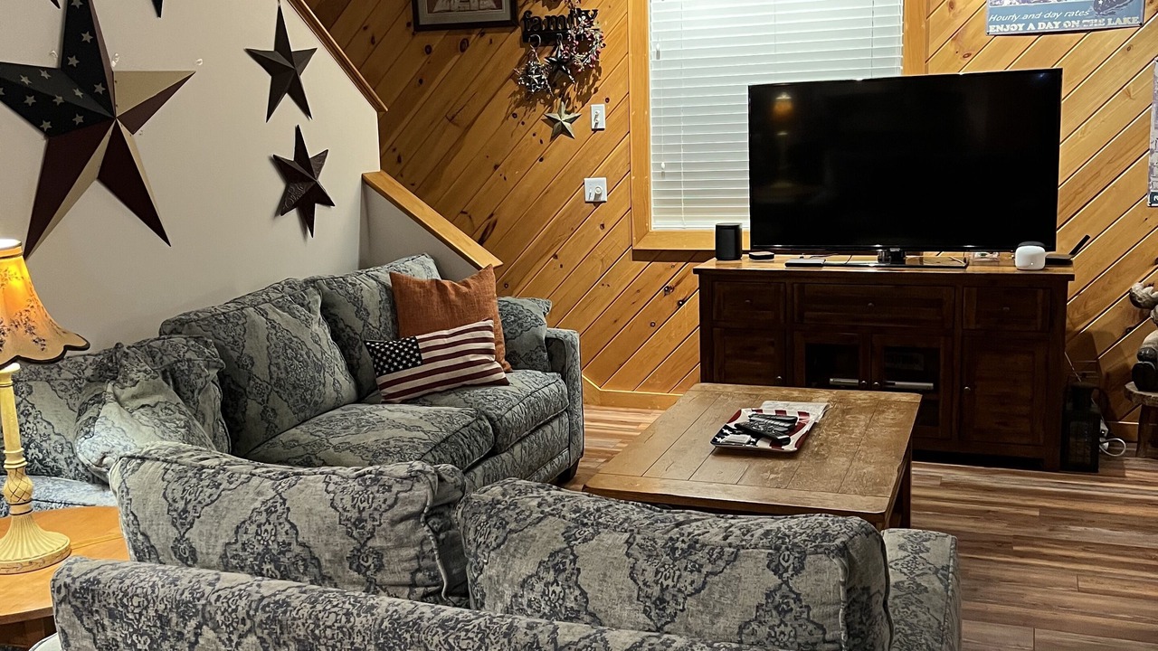 Photo of Livingroom in Moultonborough