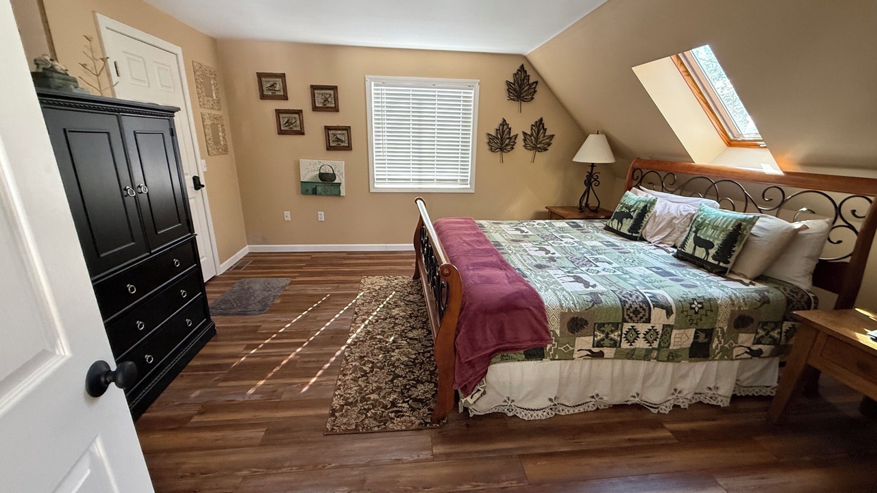 Photo of Bedroom in Moultonborough