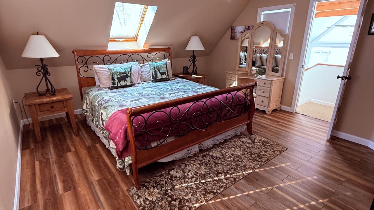 Photo of Bedroom in Moultonborough
