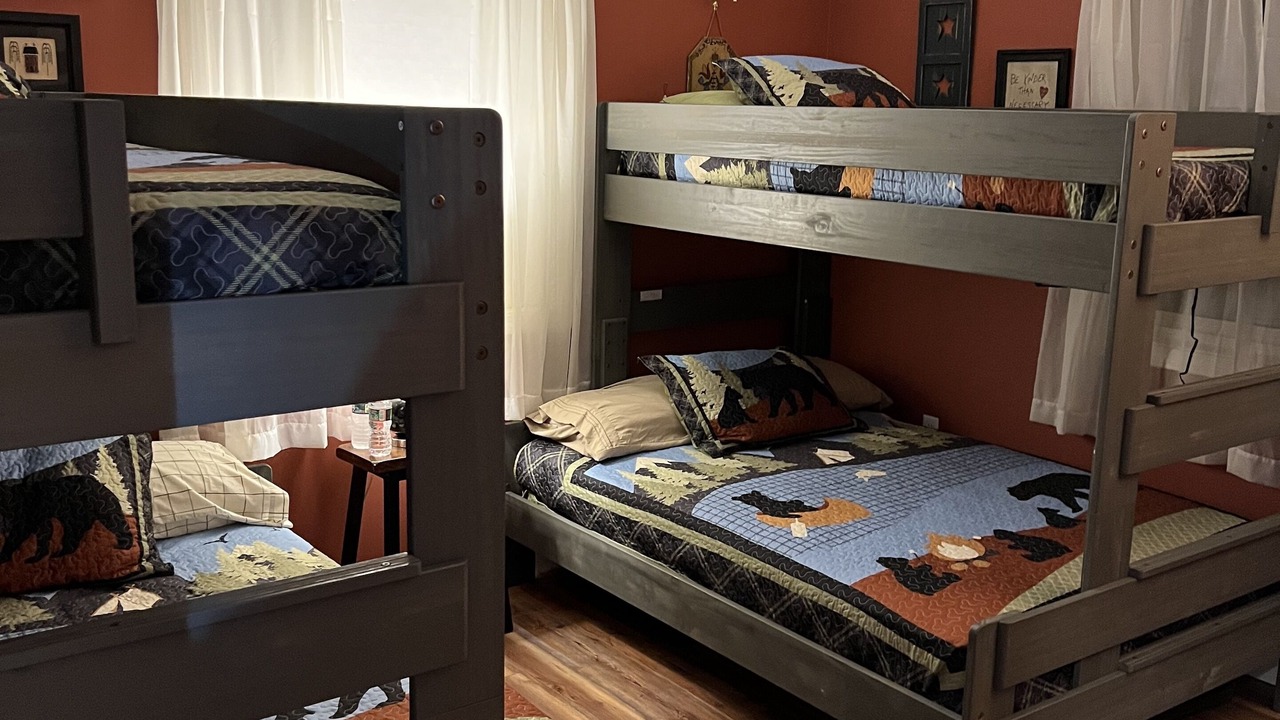 Photo of Bedroom in Moultonborough