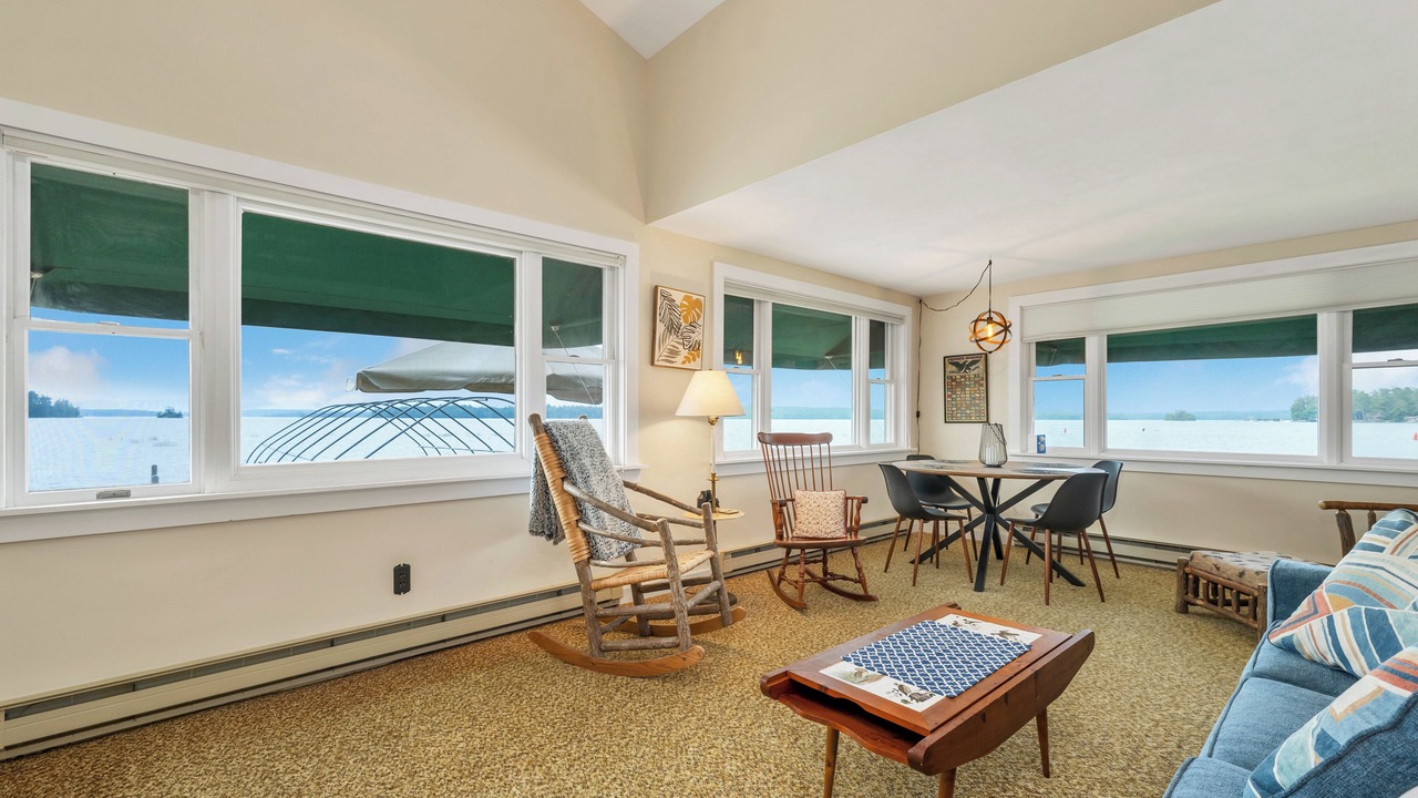 Photo of Livingroom in Melvin Village