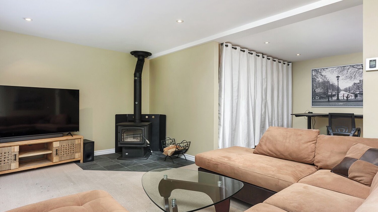 Photo of Livingroom in Lac-Brome