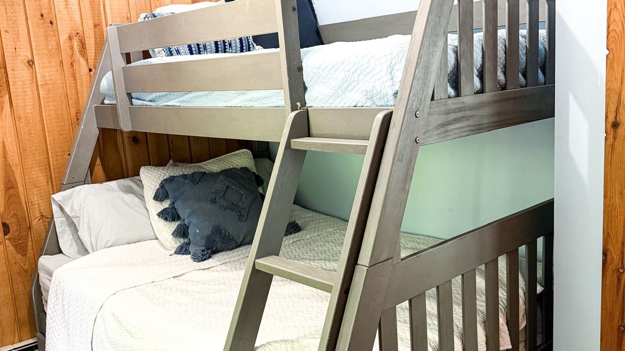 Photo of Bedroom in Campton