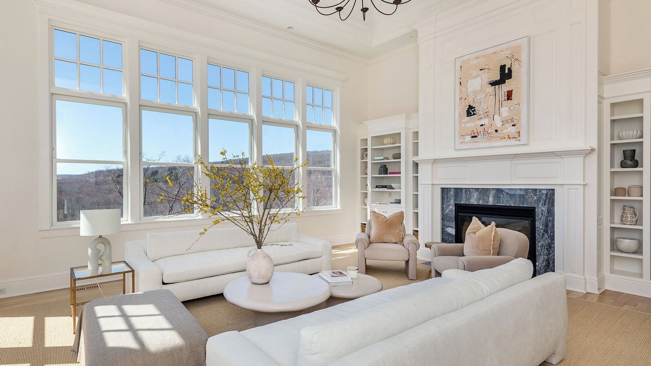 Photo of Livingroom in New Preston