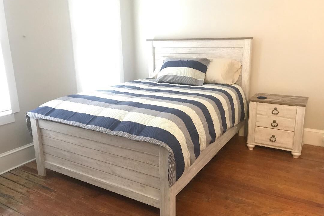 Photo of Bedroom in Top of the Hill