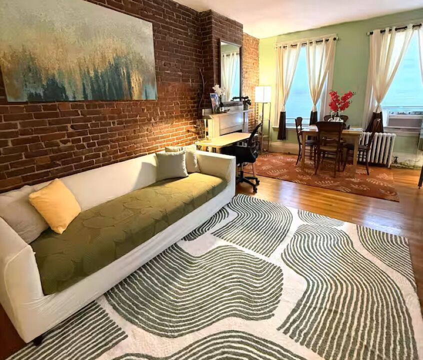 Photo of Livingroom in Beacon Hill