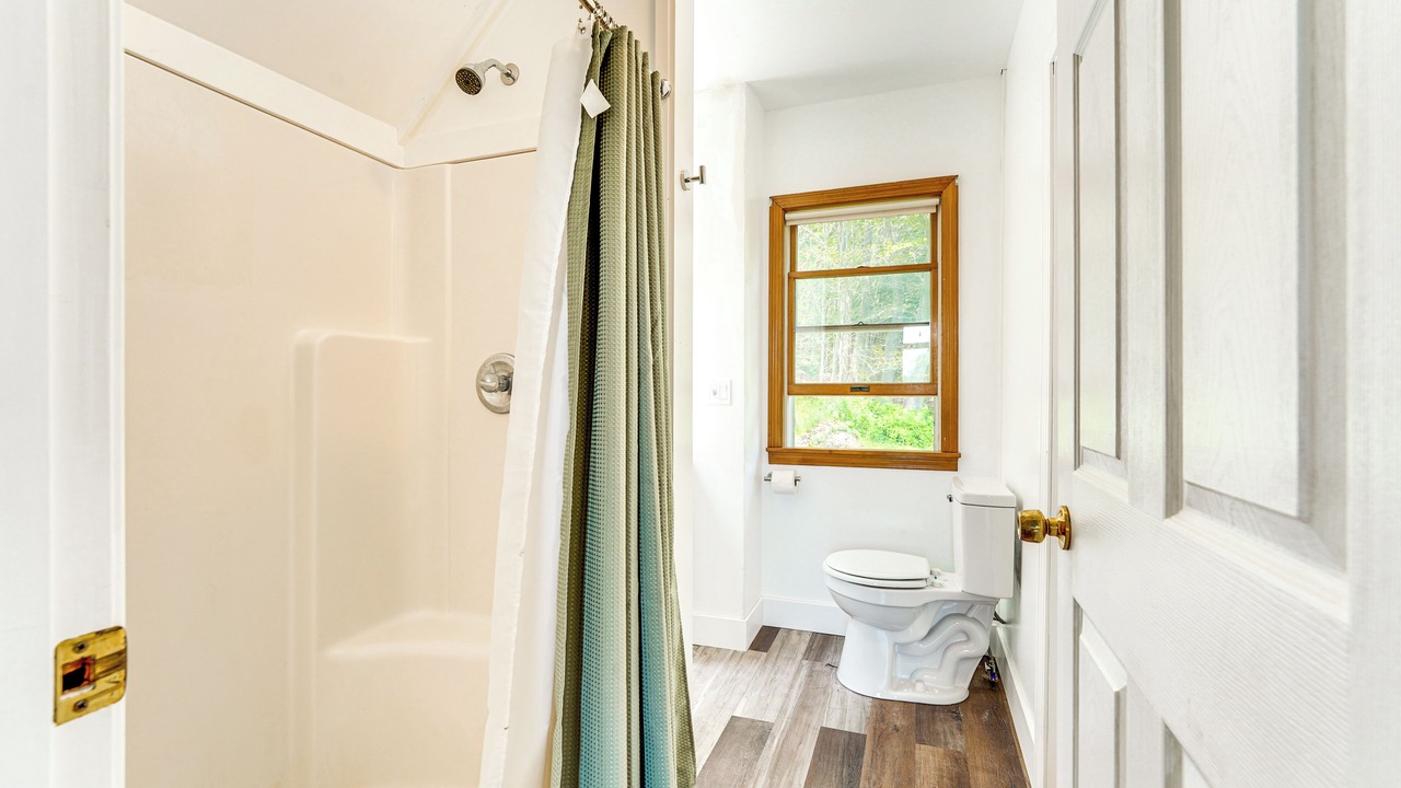 Photo of Bathroom in Isle of Springs