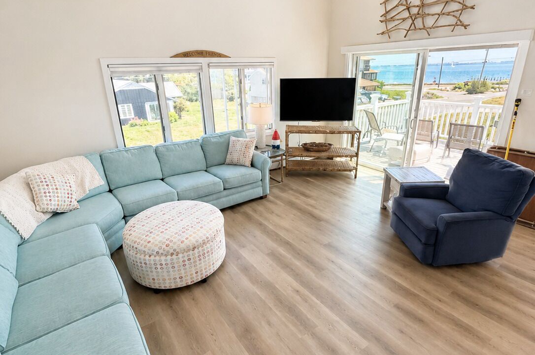 Photo of Livingroom in Groton Long Point