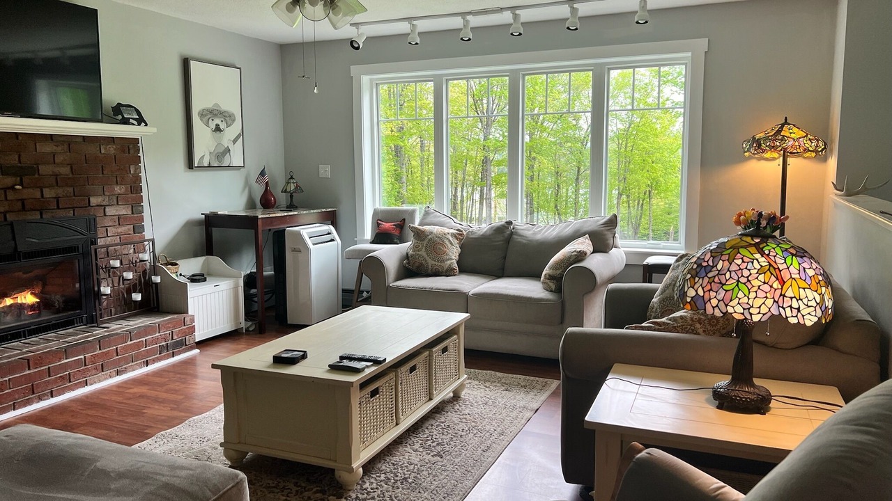 Photo of Livingroom in Pittsburg