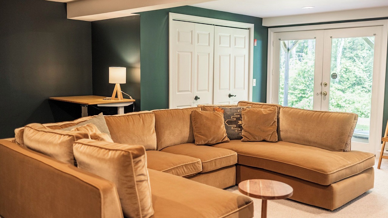 Photo of Livingroom in Weston