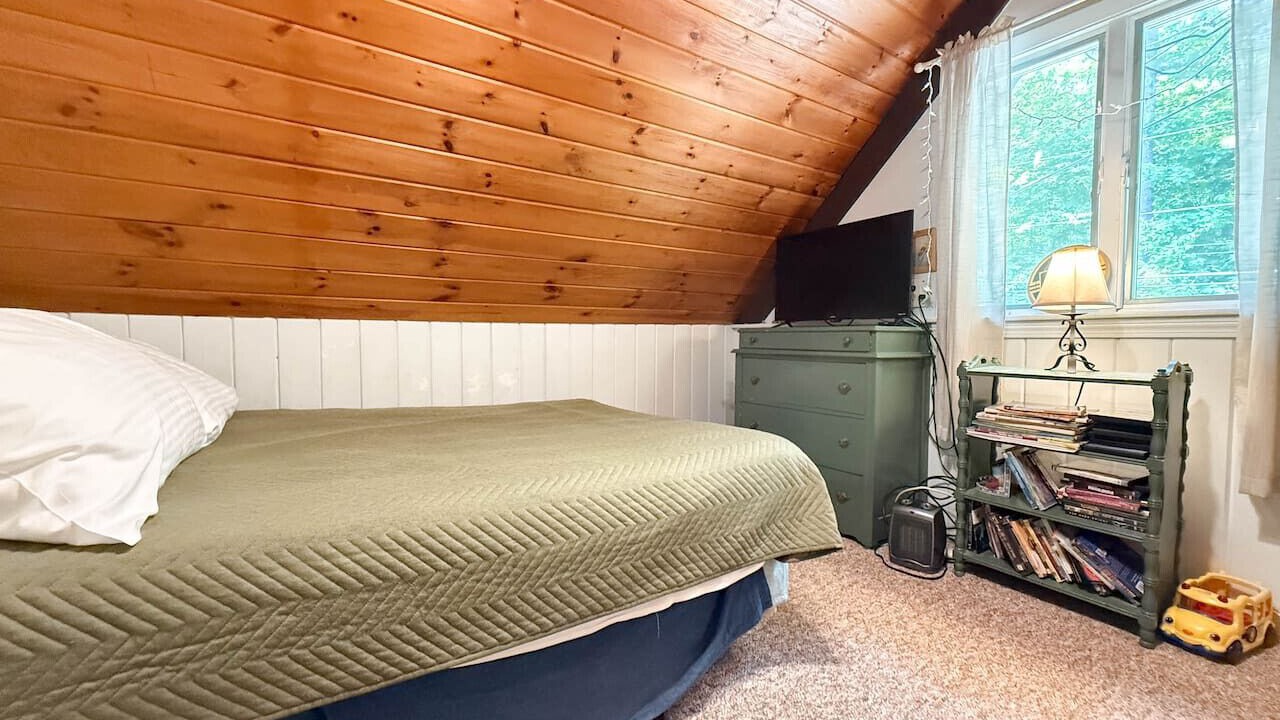 Photo of Bedroom in Birchview by the Saco