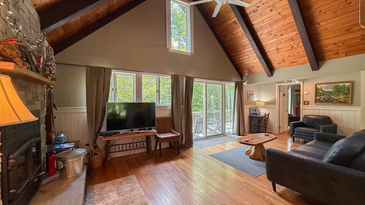 Photo of Livingroom in Birchview by the Saco