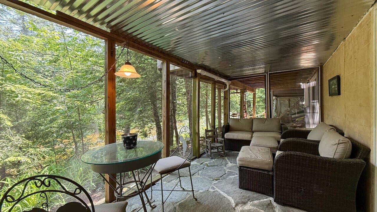 Photo of Livingroom in Birchview by the Saco