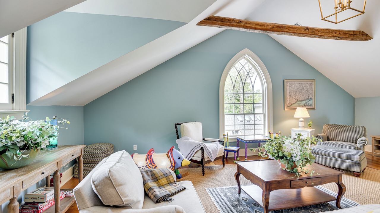 Photo of Livingroom in Stonington