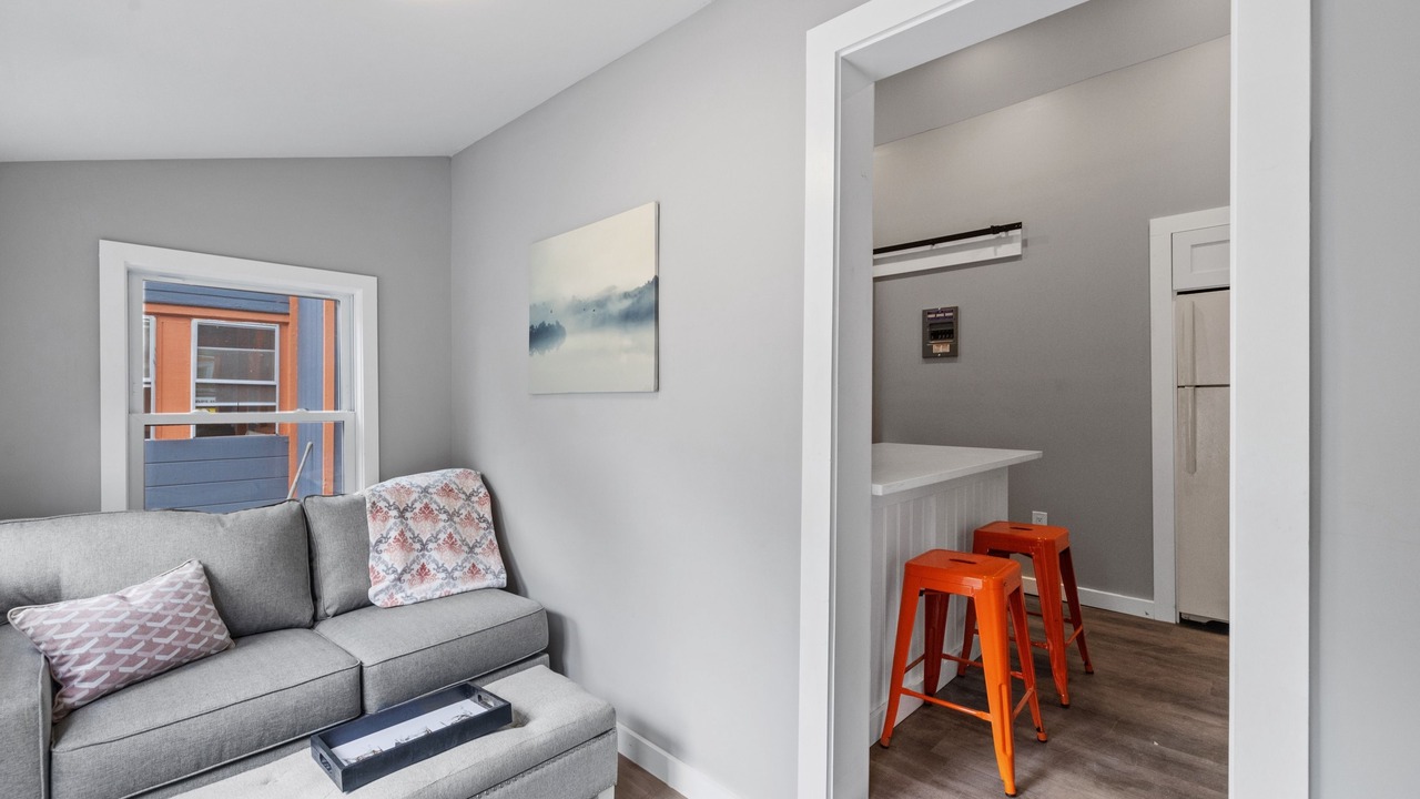 Photo of Livingroom in Alton