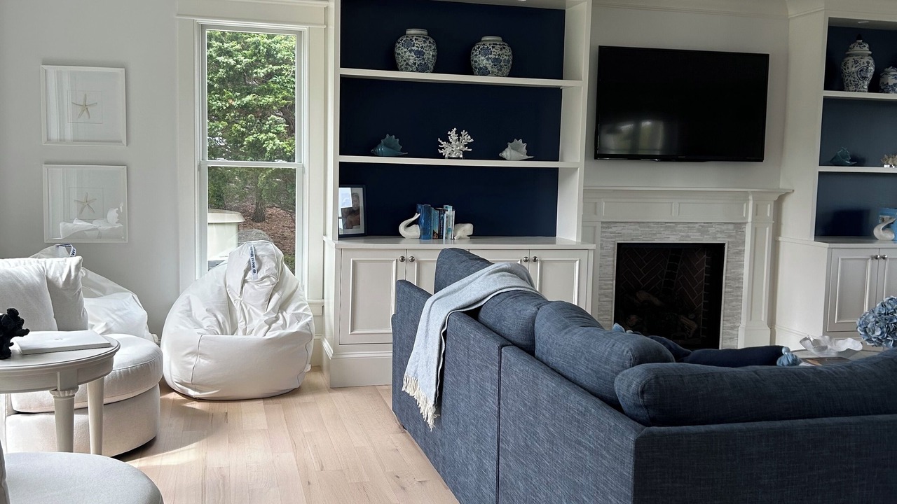 Photo of Livingroom in West Yarmouth