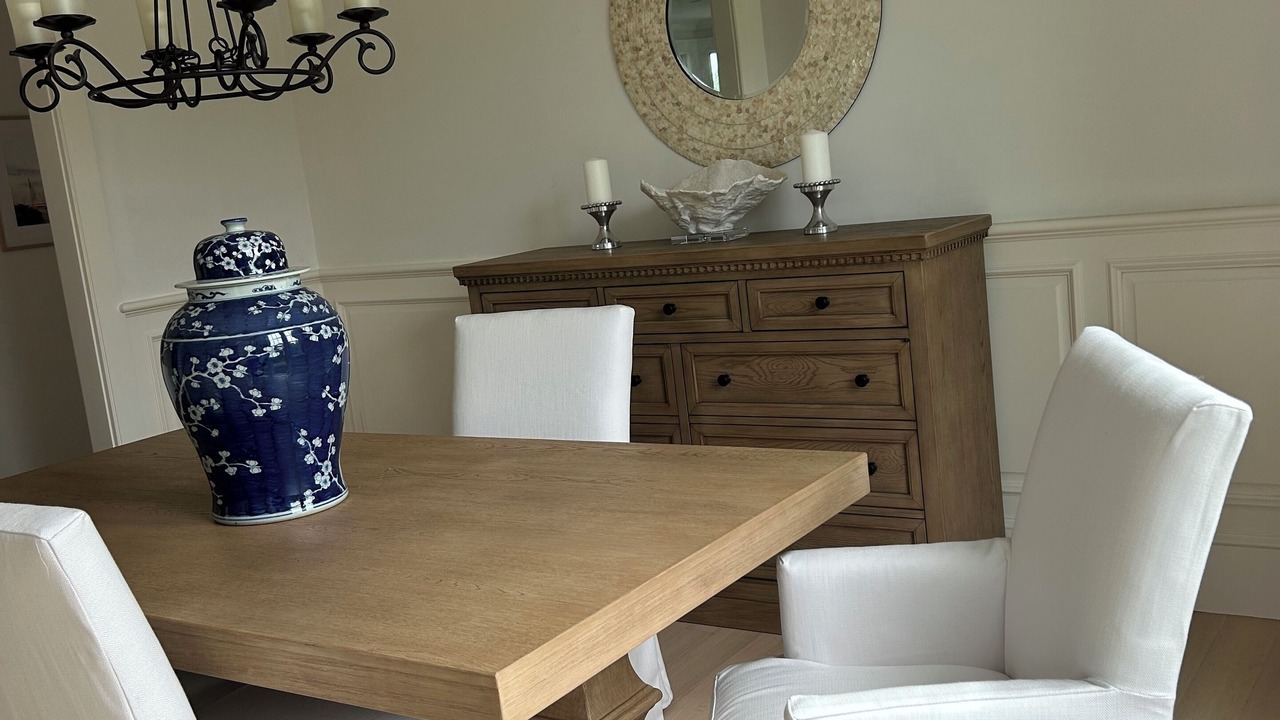 Photo of Livingroom in West Yarmouth