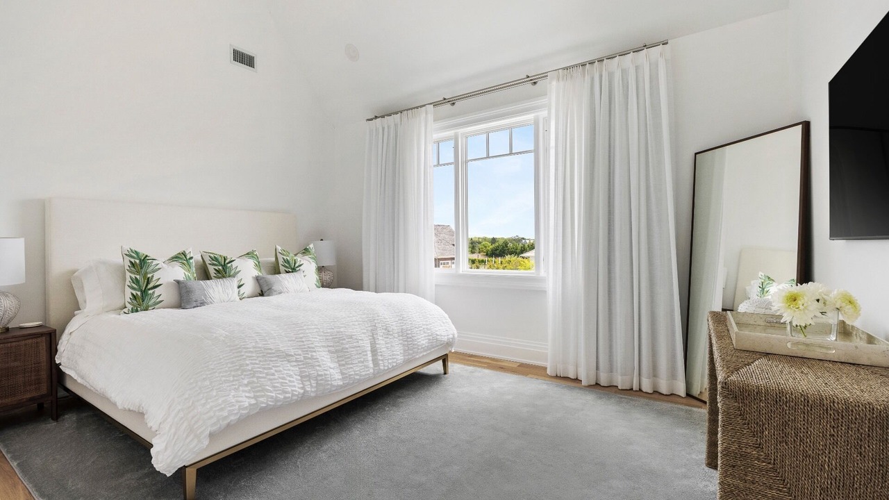 Photo of Bedroom in Shinnecock Hills