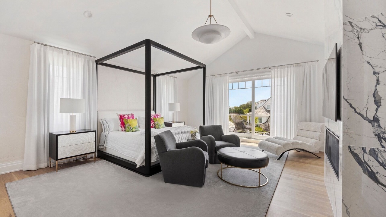 Photo of Bedroom in Shinnecock Hills