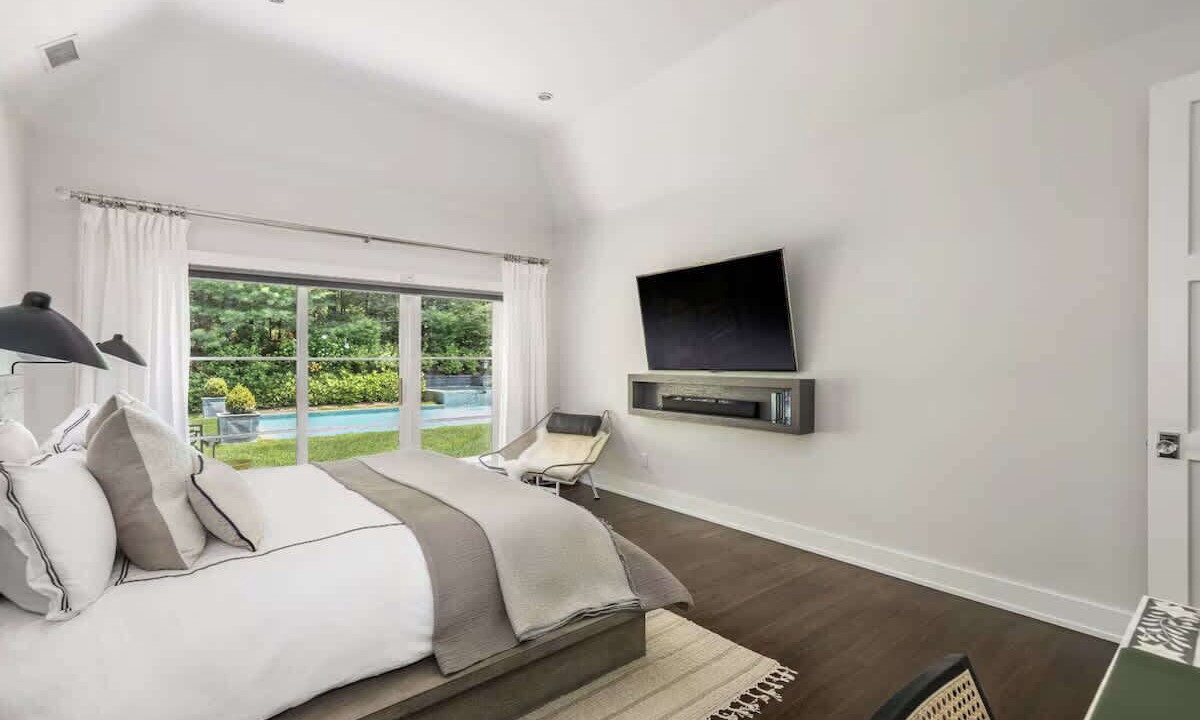Photo of Bedroom in Northwest Harbor