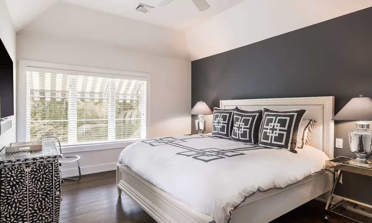 Photo of Bedroom in Northwest Harbor
