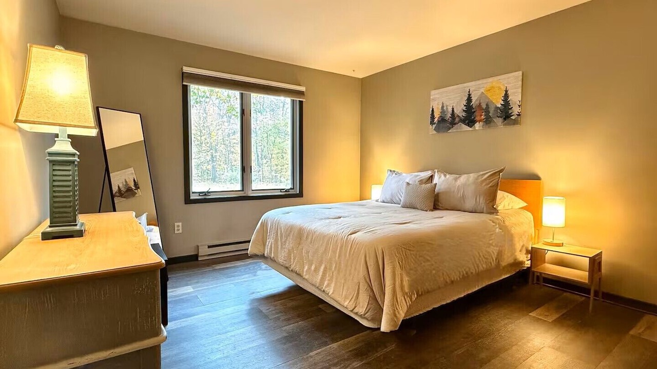 Photo of Bedroom in Warren