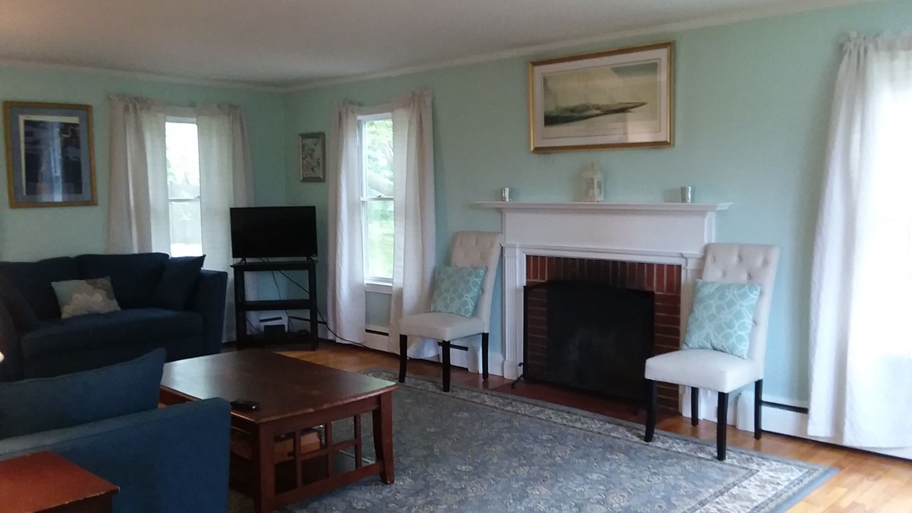 Photo of Livingroom in Portsmouth