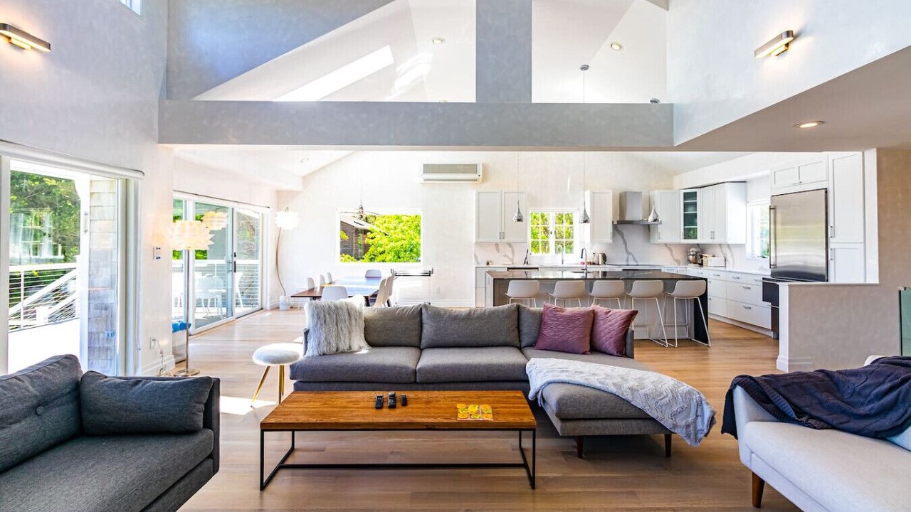 Photo of Livingroom in Shinnecock Hills