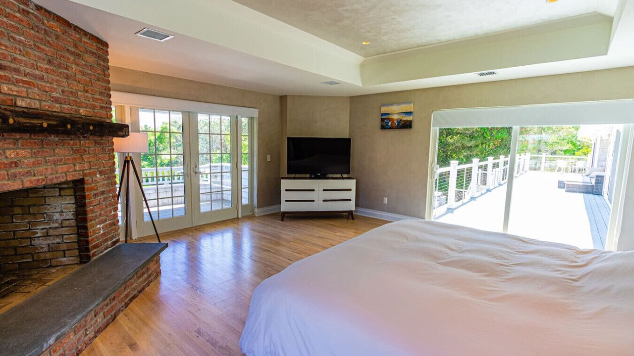 Photo of Bedroom in Shinnecock Hills