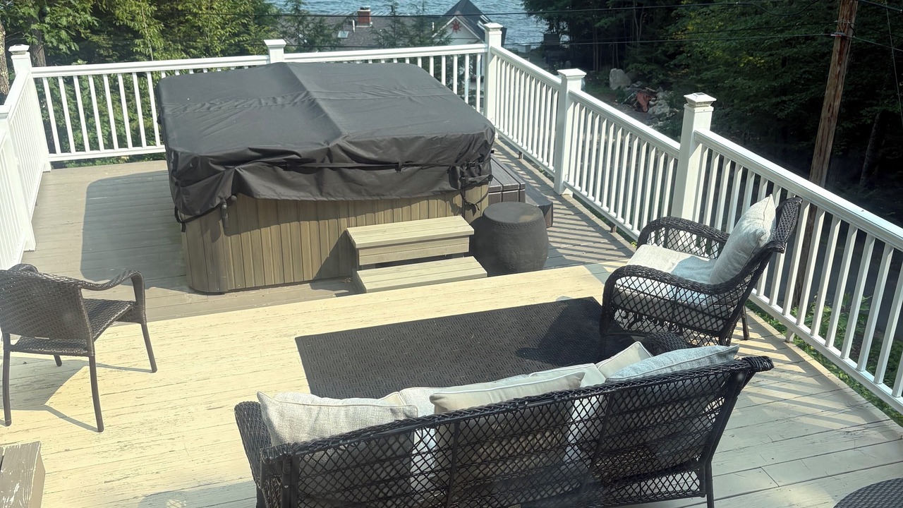 Photo of Patio Balcony in Alton Bay